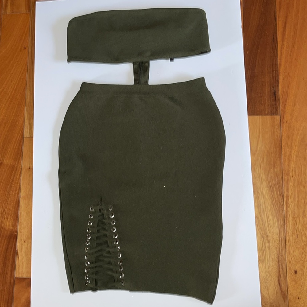 Tic Toc Size S NWT olive green  bandage dress - Picture 5 of 6
